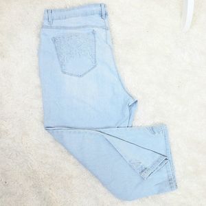 Gloria Vanderbilt capris